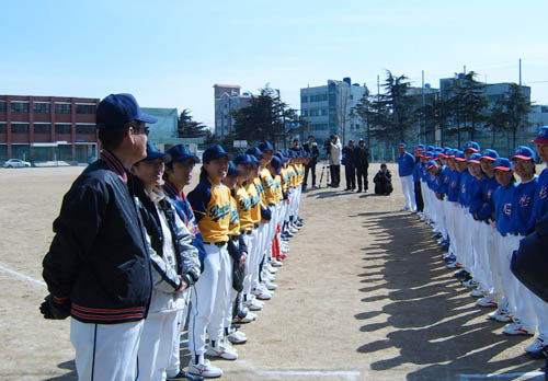 빈과 비밀리에의 시합 전 상견례 